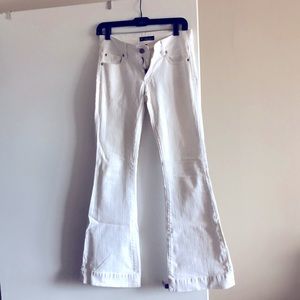 Bell bottom white jeans!